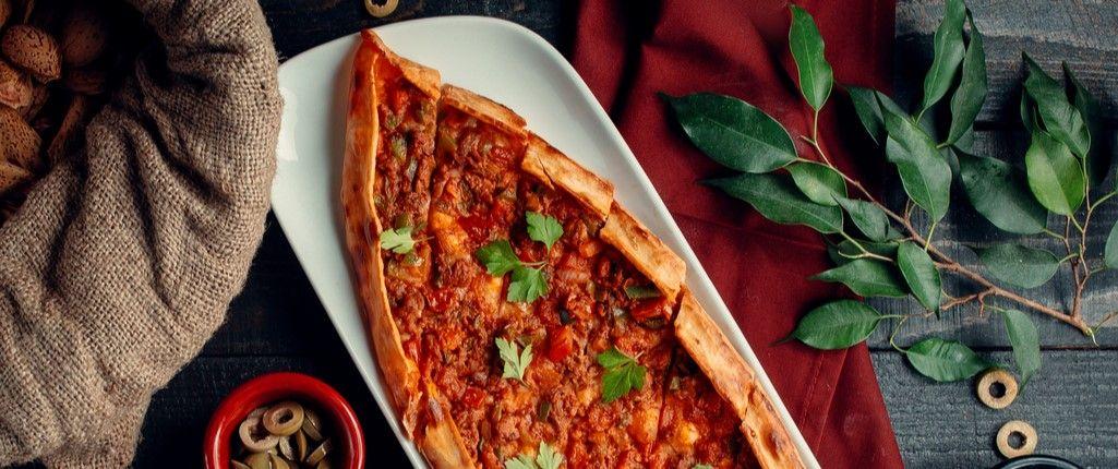 Kuşbaşılı Pide Tarifi